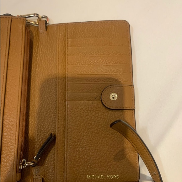 Micheal Kors Floral Embellished Pebbled Leather Convertible Crossbody Bag - Picture 4 of 6